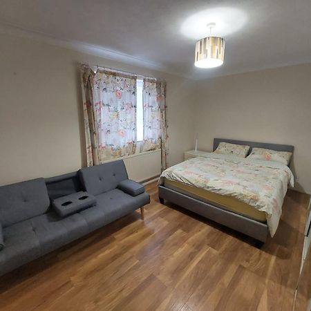 Spacious 4 Bed Farnborough Airshow Blackwater  Luaran gambar
